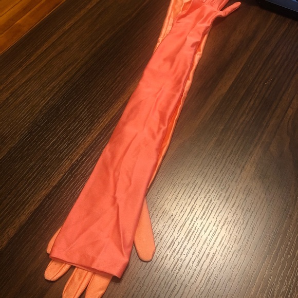 Prom Dress - Picture 4 of 4